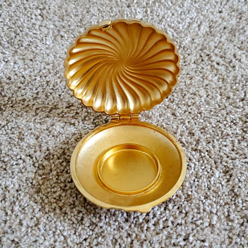 Vintage tealight holder/trinket box
